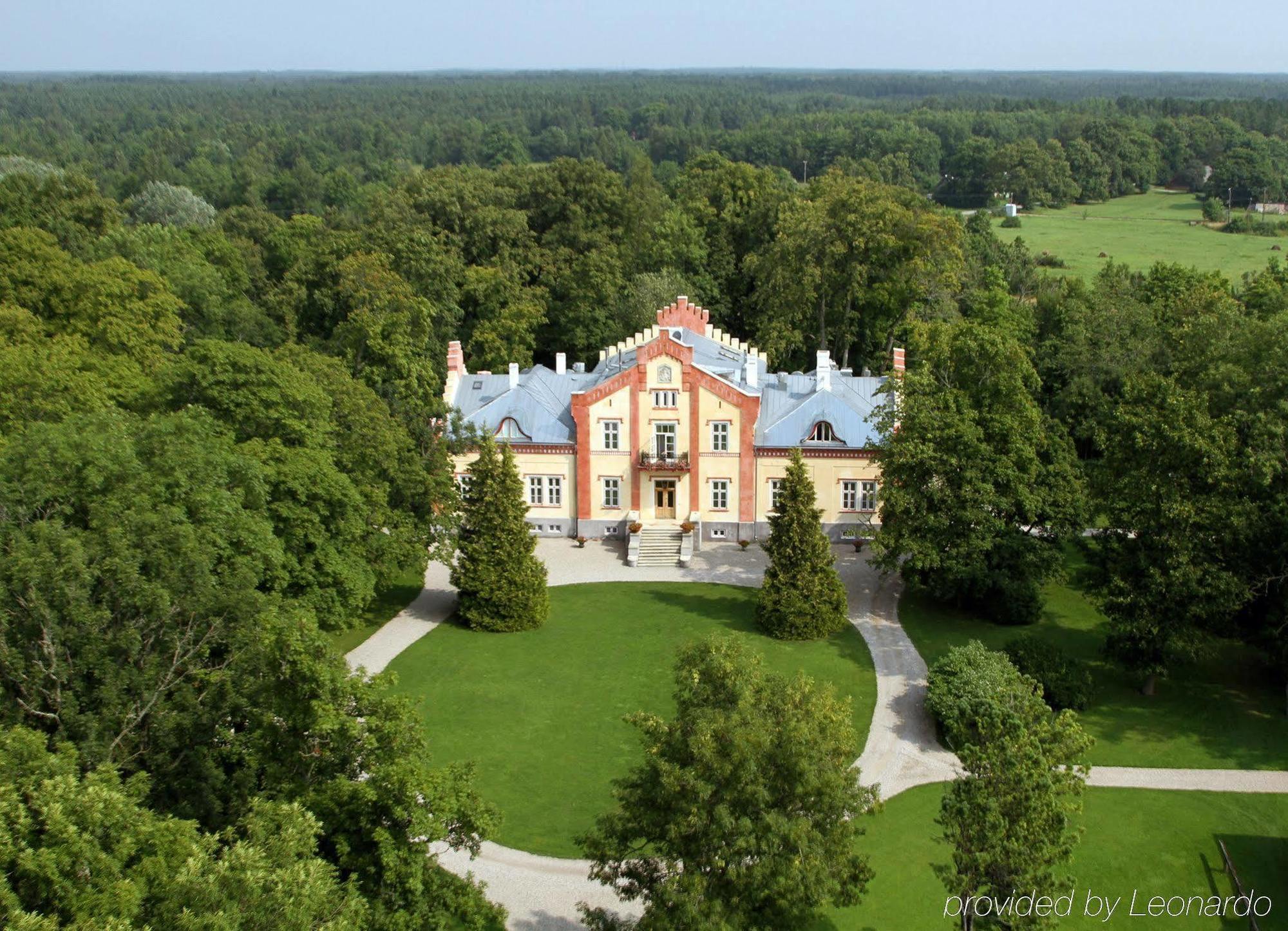 Paedaste Manor Exteriör bild